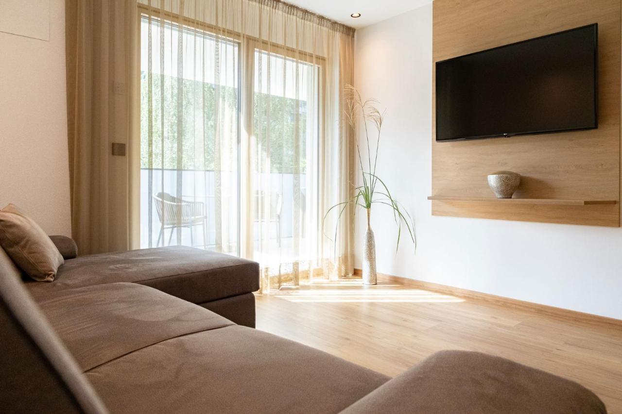 Nice Living Neue: Modern Apartments in Brixen's Heart with Free Brixencard Exterior photo