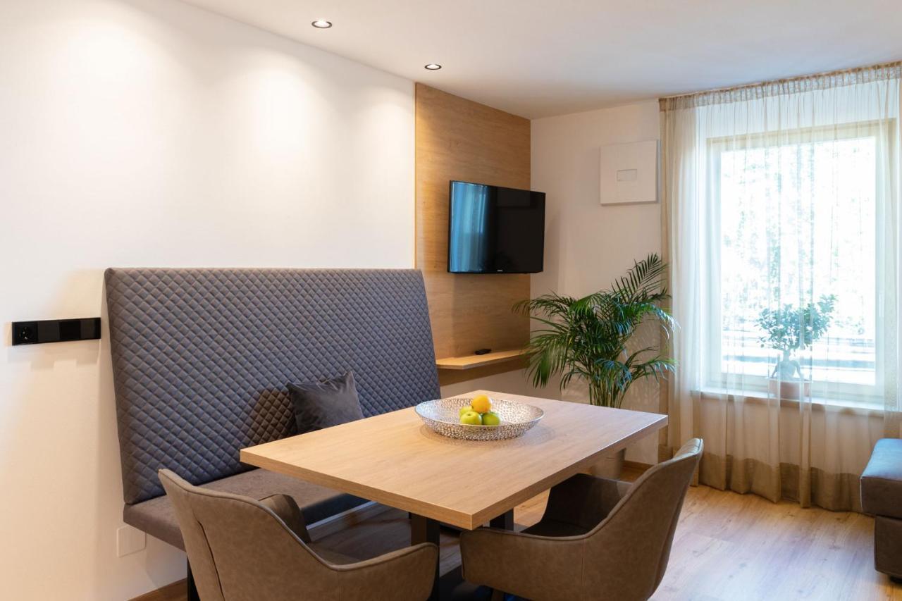Nice Living Neue: Modern Apartments in Brixen's Heart with Free Brixencard Exterior photo